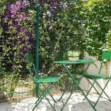 Apartment Petite Maison En Centre-ville Antibes