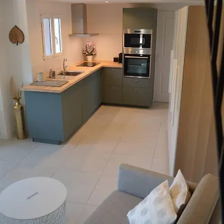 Petite Maison En Centre-ville Apartment